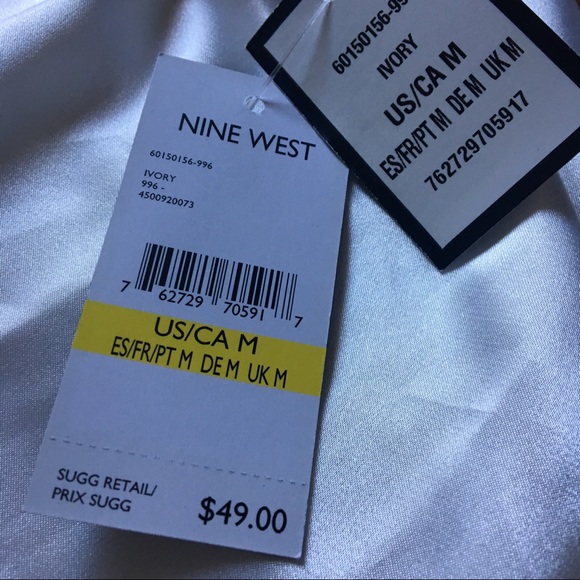 BEAUTIFUL new SILK top - Picture 3 of 4